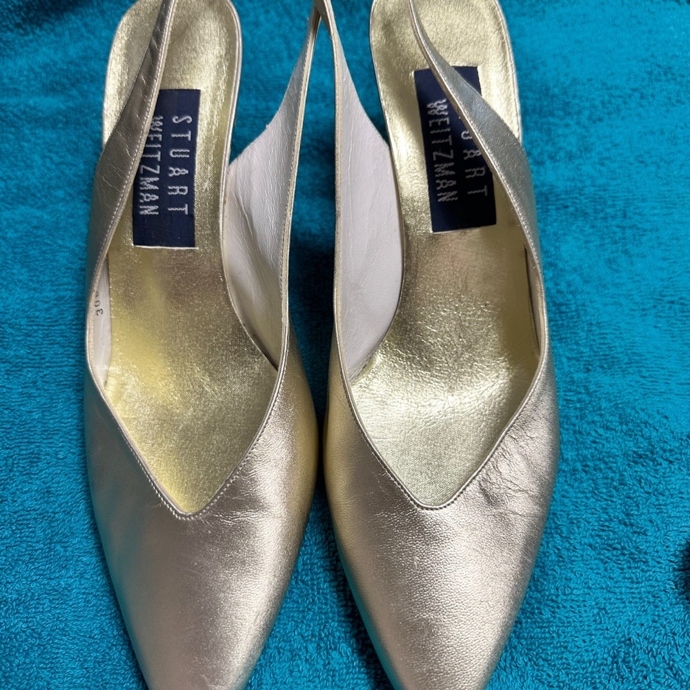 Stuart Weitzman | Gold Heels | size 8 - Picture 7 of 9